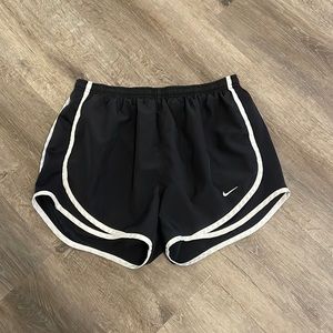 Black Nike shorts